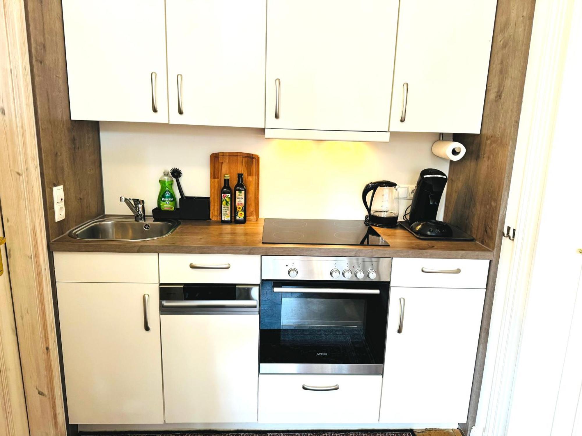 Superhosts Zentrum - Parkplatz - Badewanne - Netflix - Kaffee BRE Екстериор снимка