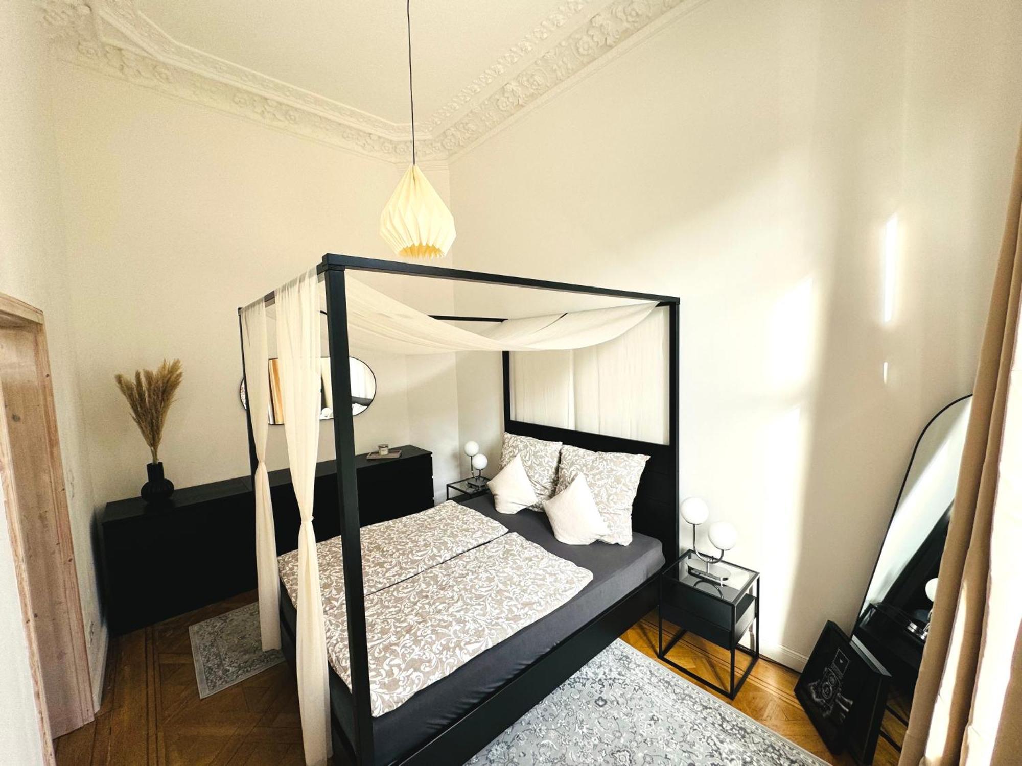 Superhosts Zentrum - Parkplatz - Badewanne - Netflix - Kaffee BRE Екстериор снимка