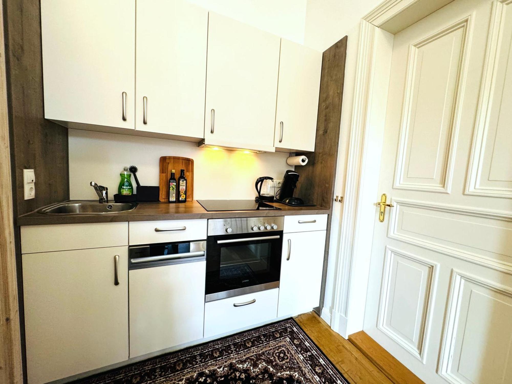 Superhosts Zentrum - Parkplatz - Badewanne - Netflix - Kaffee BRE Екстериор снимка
